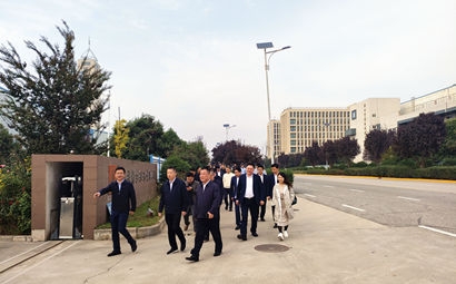 團(tuán)市委、市貿(mào)促會(huì)、市青企協(xié)一行到工投集團(tuán)涇河產(chǎn)業(yè)園考察交流